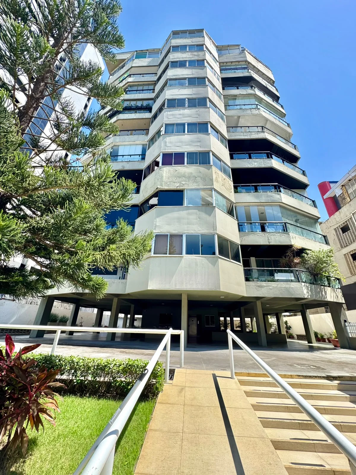 Apartamento COB. CONDOMÍNIO ED DOM PEDRO II