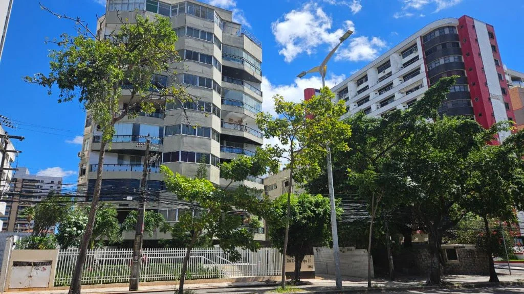 Apartamento COB. CONDOMÍNIO ED DOM PEDRO II